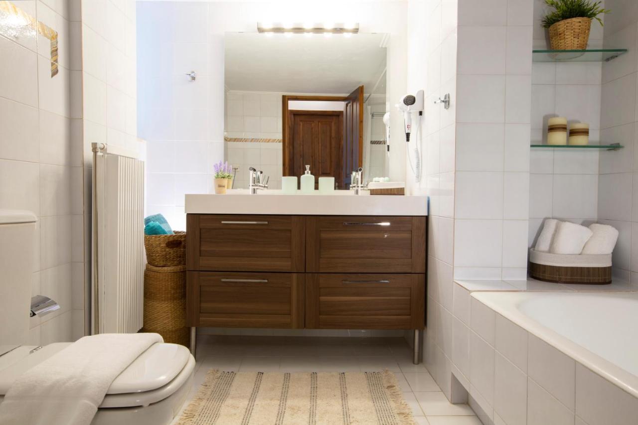 Arokaria Beach House Nikiana Bagian luar foto