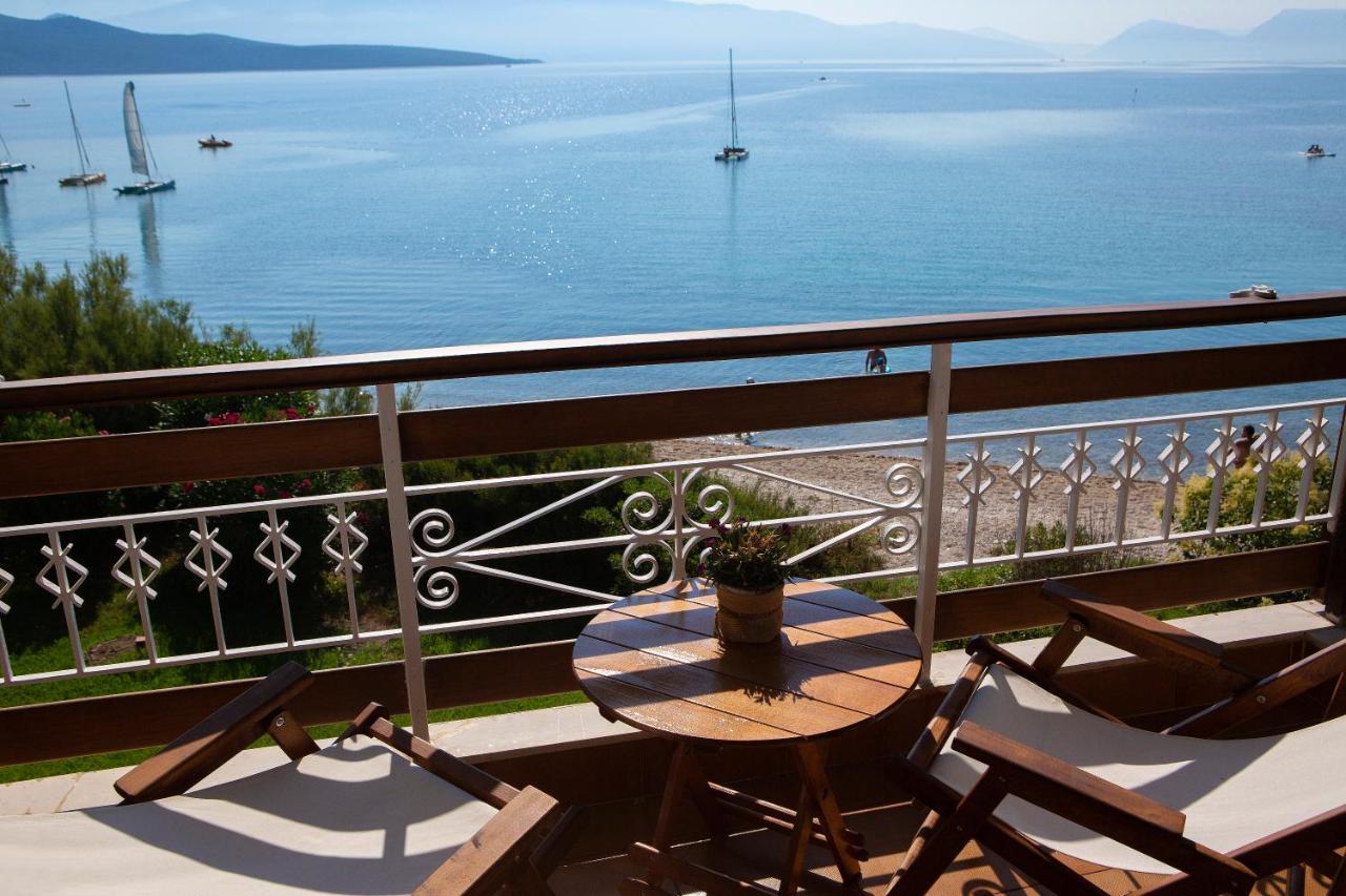 Arokaria Beach House Nikiana Bagian luar foto