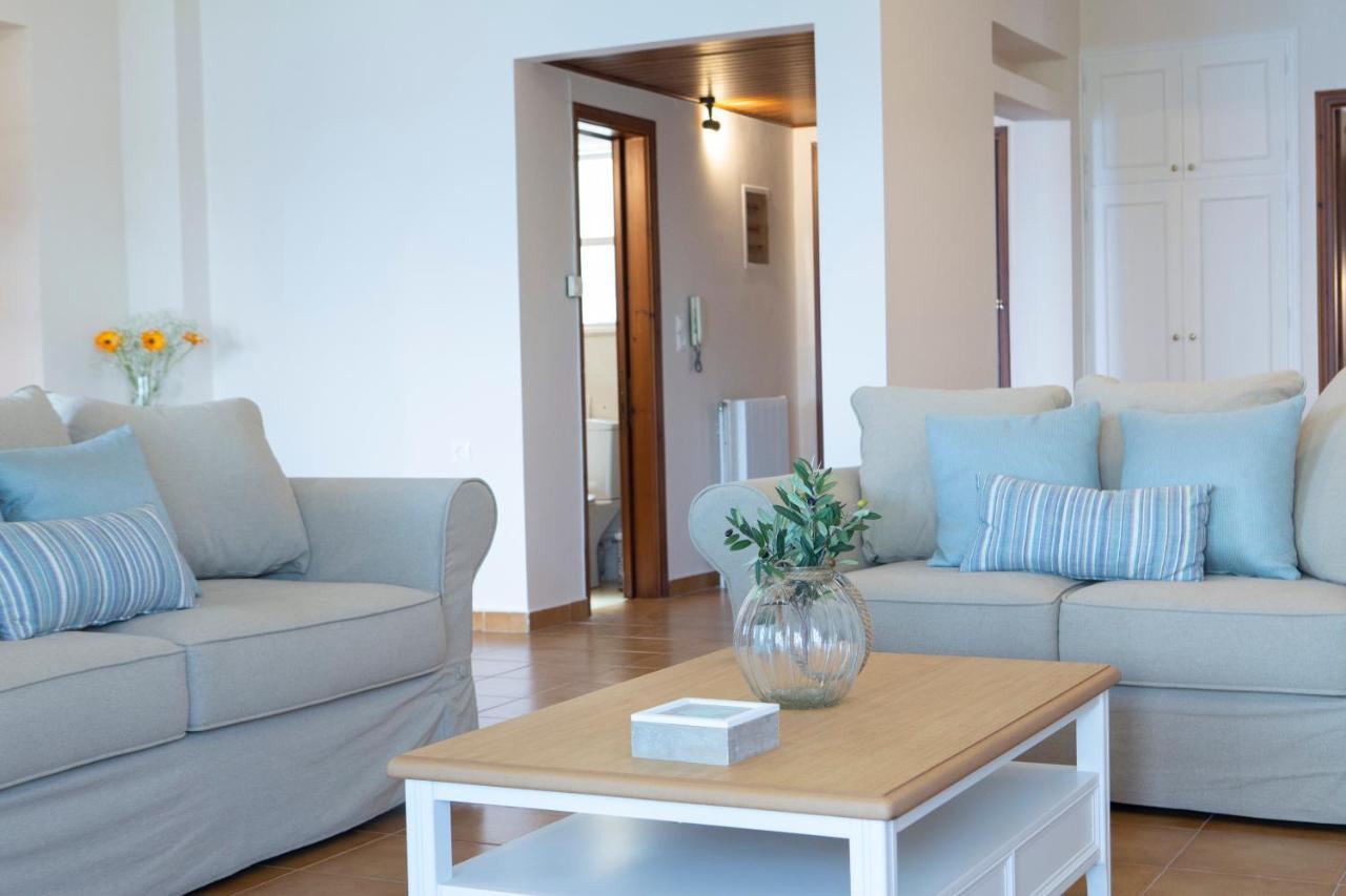 Arokaria Beach House Nikiana Bagian luar foto