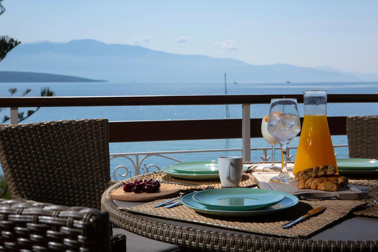 Arokaria Beach House Nikiana Bagian luar foto